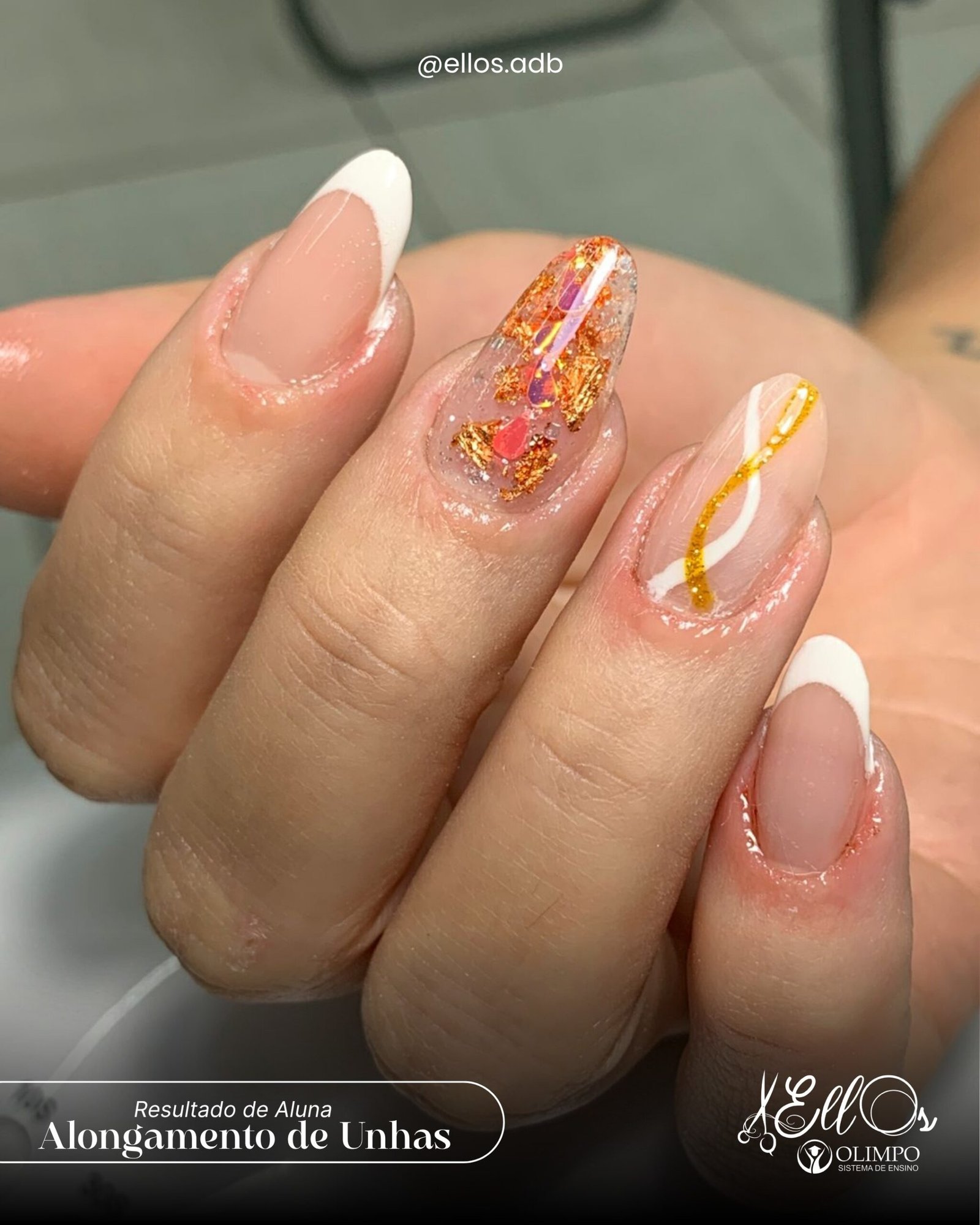 Aluna em aula de Alongamento de Unhas na Ellos